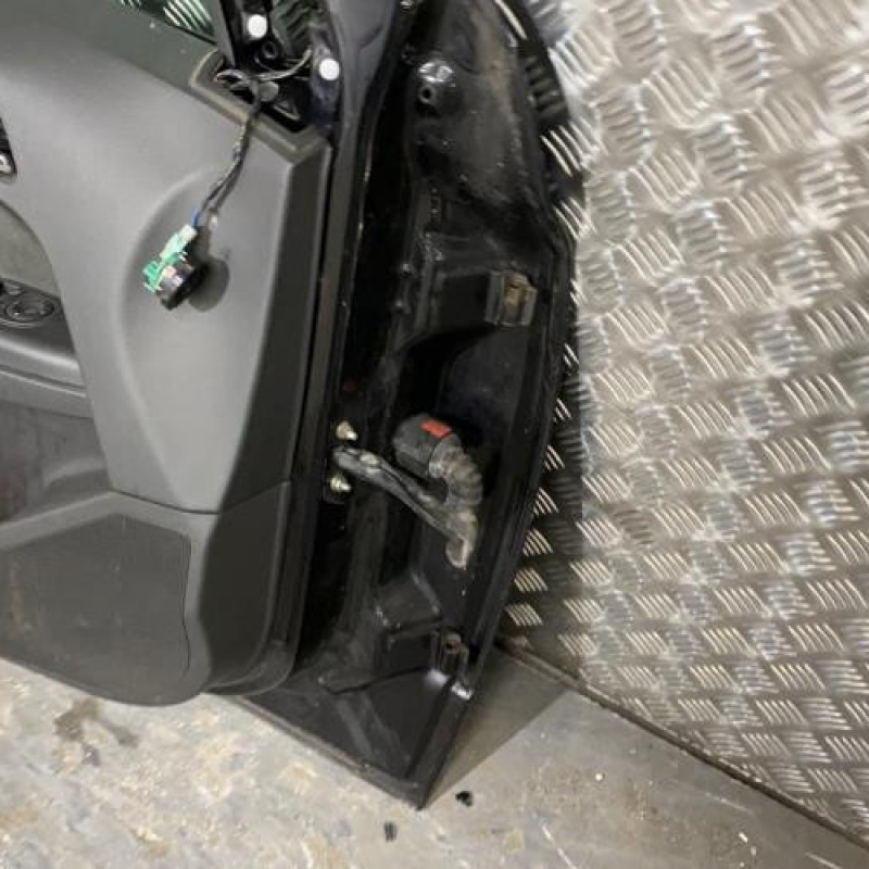 Porte avant gauche OPEL ASTRA H Photo n°4