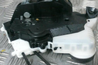 Serrure avant droit TOYOTA YARIS 3