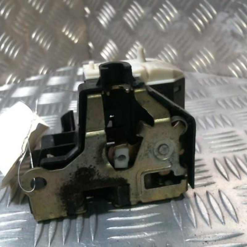 Serrure avant droit RENAULT CLIO 2 Photo n°3