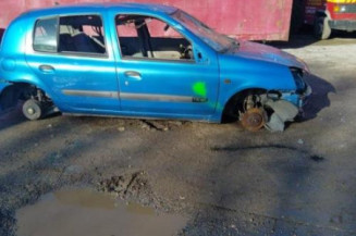 Serrure avant droit RENAULT CLIO 2