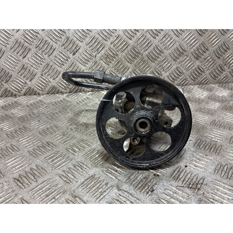 Pompe de direction OPEL VIVARO 1 Photo n°3