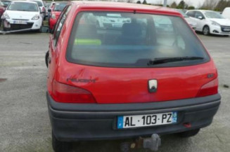 Porte avant droit PEUGEOT 106