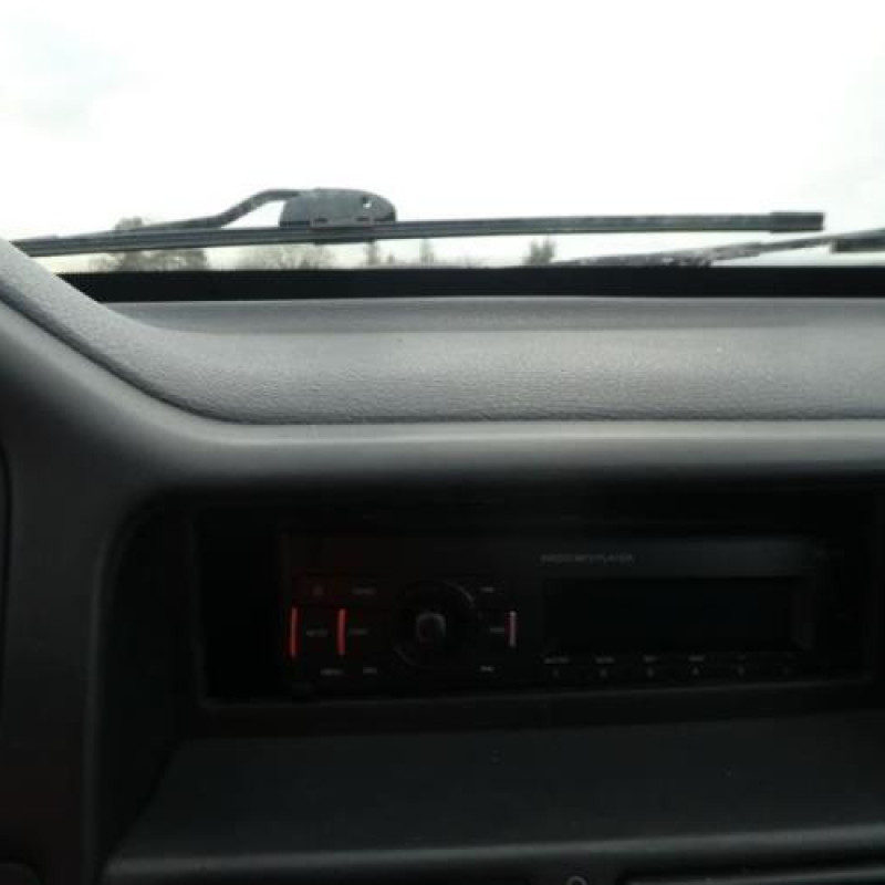 Porte avant droit PEUGEOT 106 Photo n°15