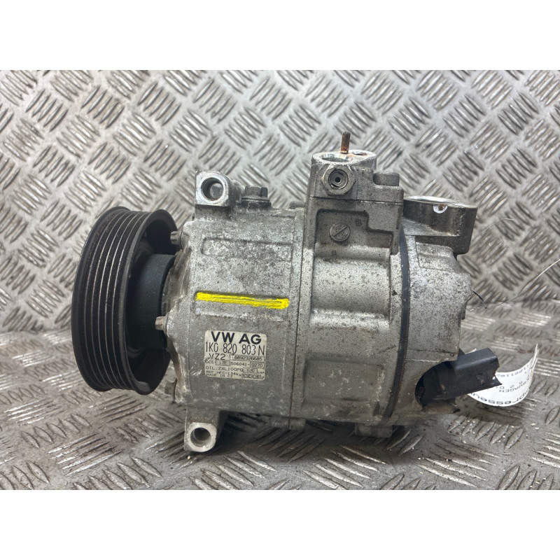 Compresseur clim VOLKSWAGEN GOLF 5 Photo n°3
