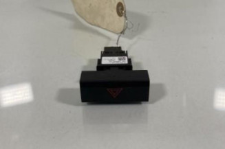 Bouton de warning SEAT LEON 3 Photo n°1