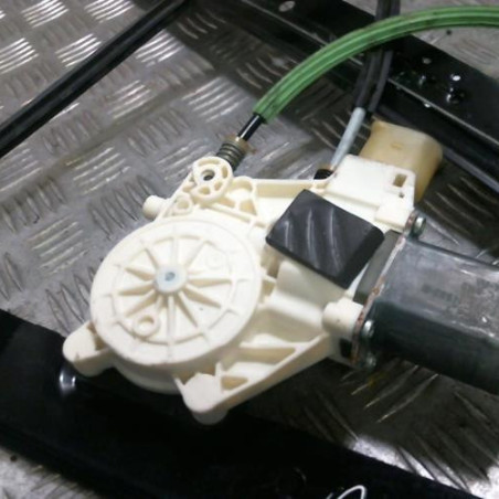 Leve vitre electrique avant droit FORD MONDEO 3