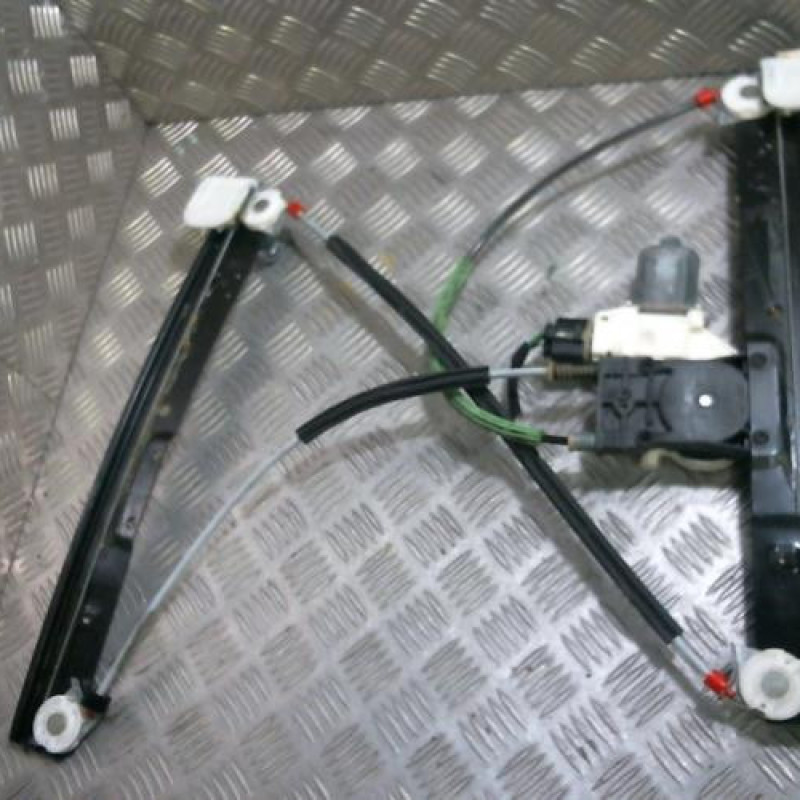 Leve vitre electrique avant gauche FORD MONDEO 3 Photo n°1