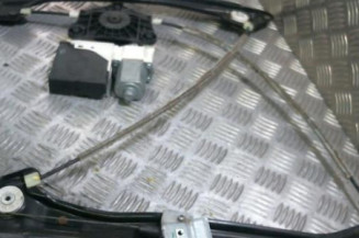 Leve vitre electrique avant gauche VOLKSWAGEN JETTA 4 Photo n°1