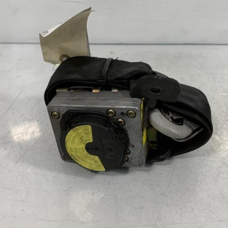 Pretensionneur de ceinture avant droit VOLKSWAGEN GOLF 4 Photo n°3