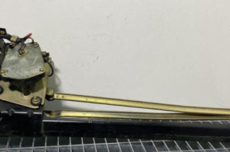 Moteur essuie glace avant RENAULT R5