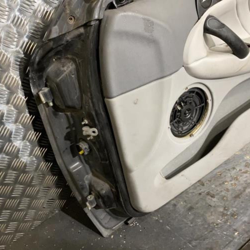 Porte avant droit ALFA ROMEO GT Photo n°5