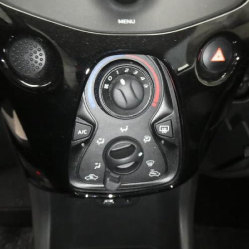 Trappe d'essence CITROEN C1 2 Photo n°12