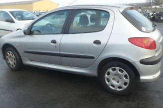 Pivot de moyeu avant gauche PEUGEOT 206