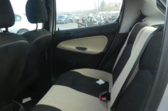 Pivot de moyeu avant gauche PEUGEOT 206