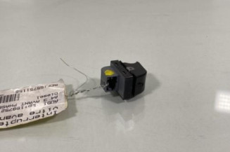 Interrupteur de leve vitre avant droit AUDI A4 3