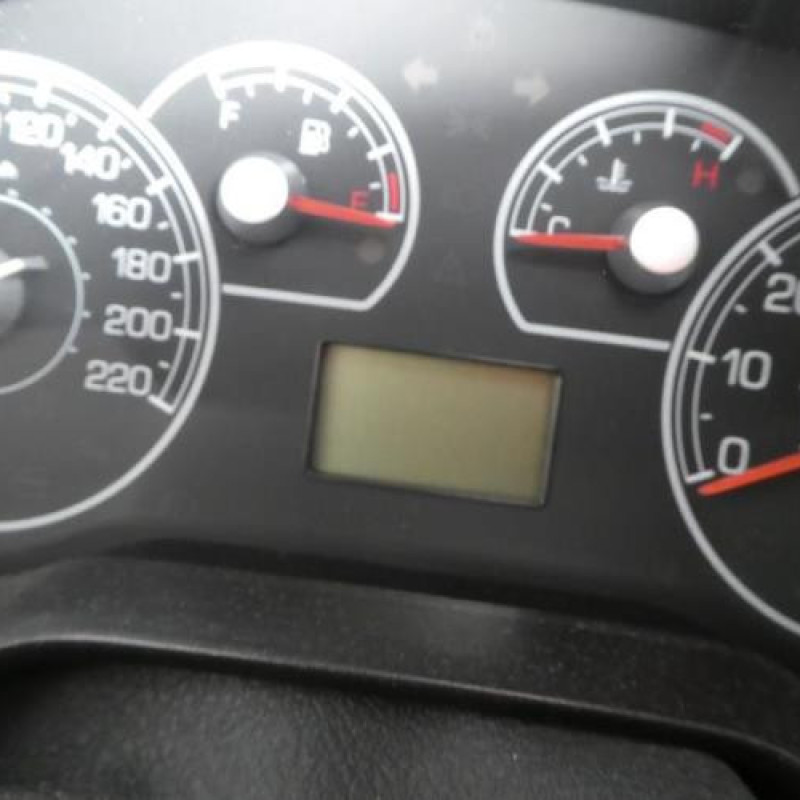 Porte arriere gauche FIAT GRANDE PUNTO Photo n°10