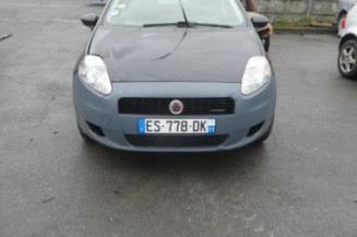 Serrure avant droit FIAT GRANDE PUNTO