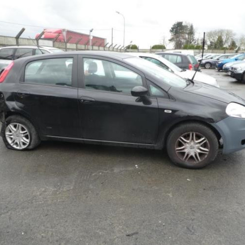 Serrure avant droit FIAT GRANDE PUNTO Photo n°4