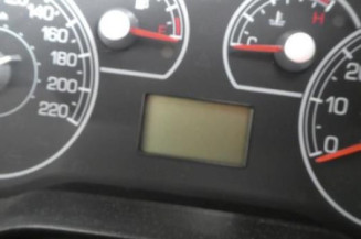 Serrure avant droit FIAT GRANDE PUNTO