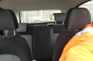 Serrure avant droit FIAT GRANDE PUNTO