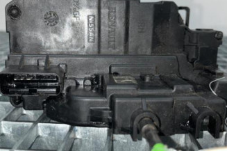 Serrure avant droit NISSAN MICRA 3