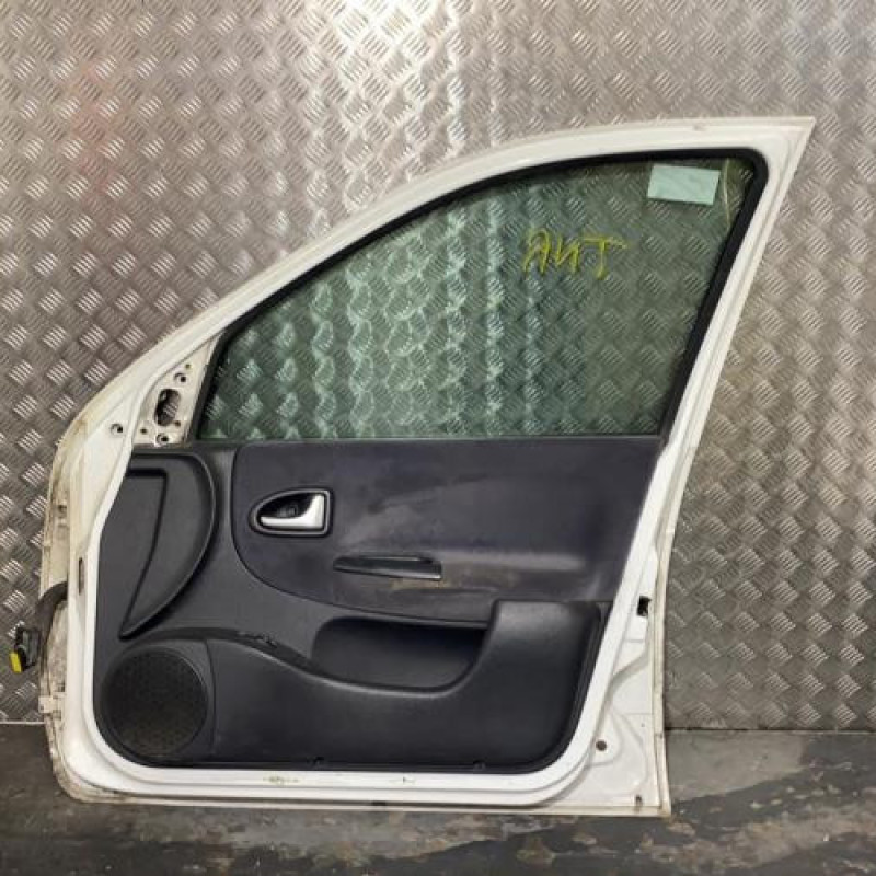 Porte avant droit RENAULT MEGANE 1 Photo n°4