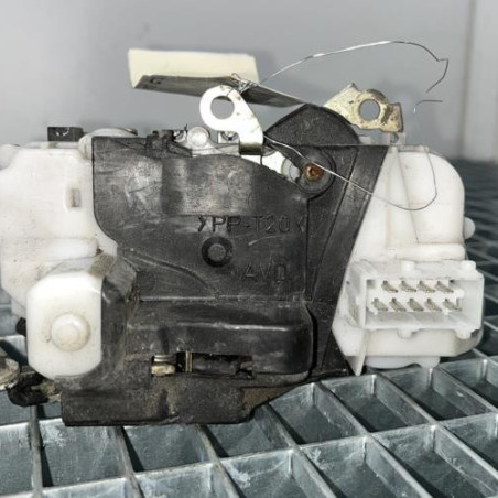 Serrure avant droit PEUGEOT 406