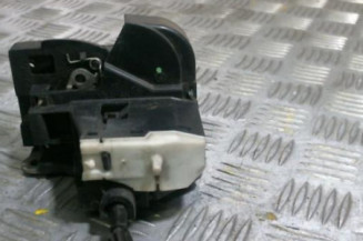 Serrure avant droit RENAULT CLIO 2 CAMPUS