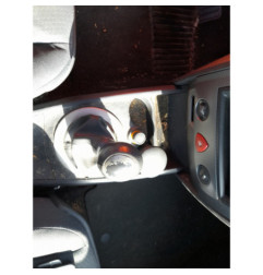 Attache ceinture arriere droit RENAULT MEGANE 2