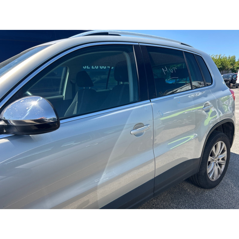 Plage arriere VOLKSWAGEN TIGUAN 1 Photo n°2