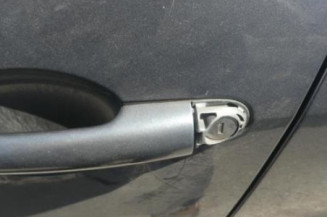 Serrure arriere droit NISSAN PRIMERA 4