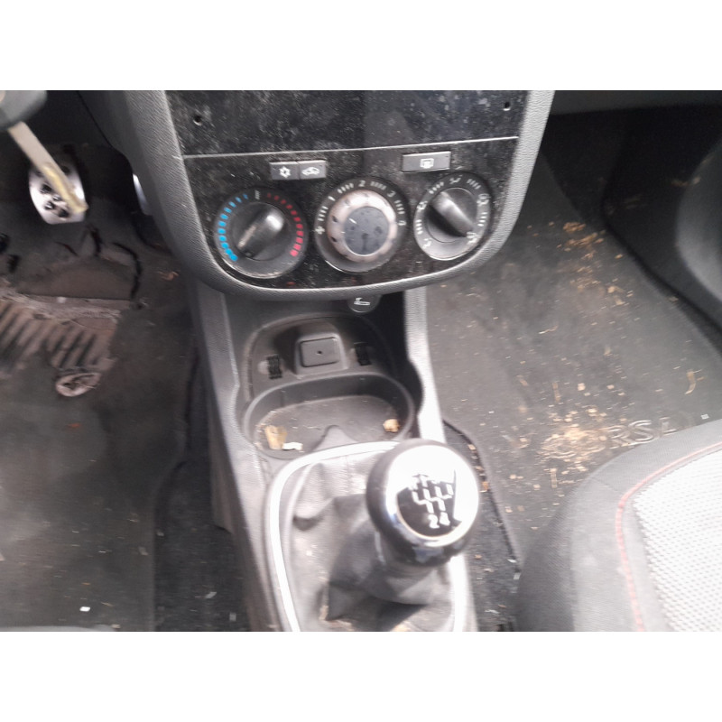 Cric OPEL CORSA D Photo n°8