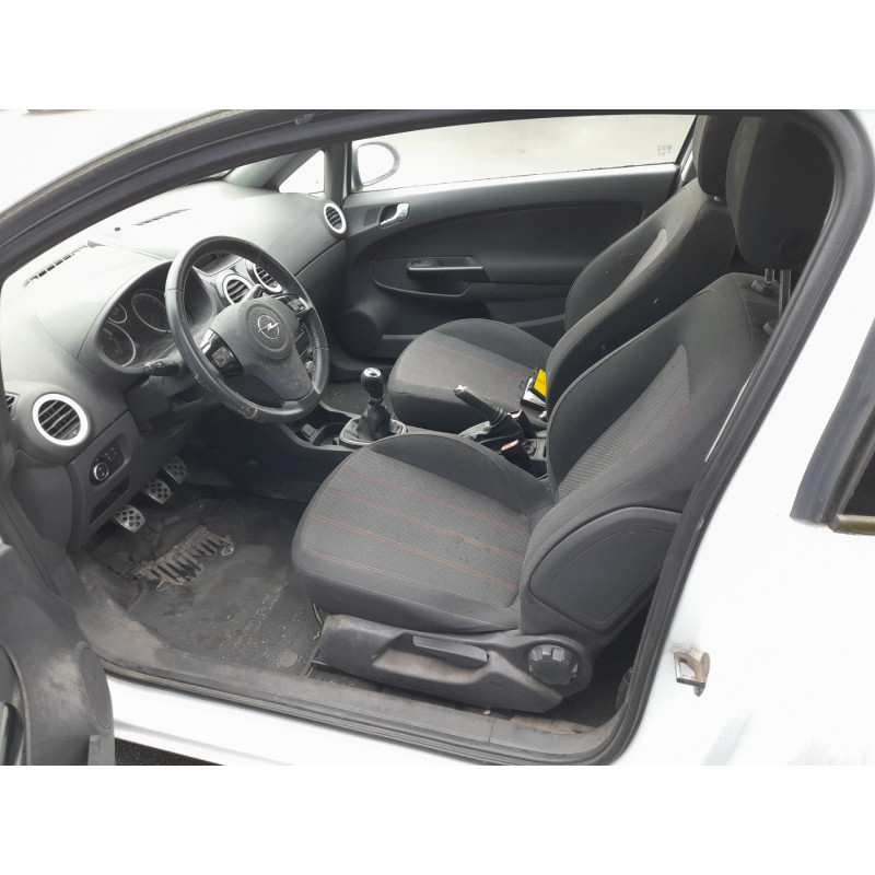 Serrure de coffre OPEL CORSA D Photo n°7