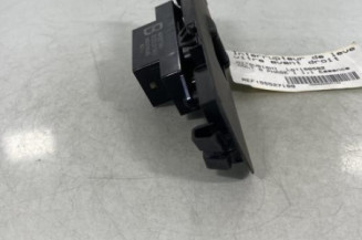 Interrupteur de leve vitre avant droit MITSUBISHI COLT 6