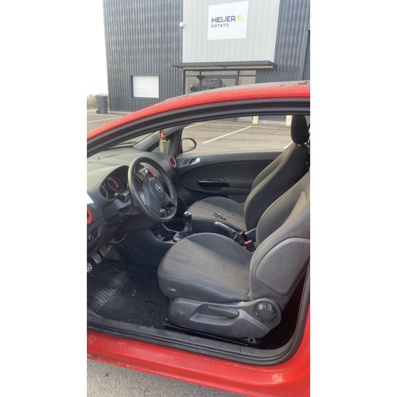Plage arriere OPEL CORSA D Photo n°11