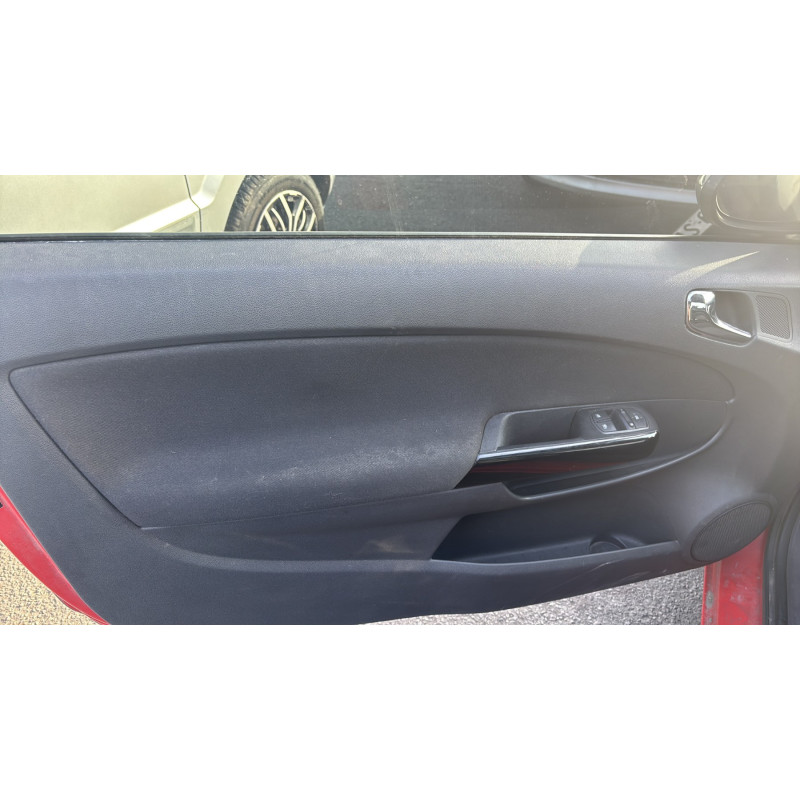 Plage arriere OPEL CORSA D Photo n°19