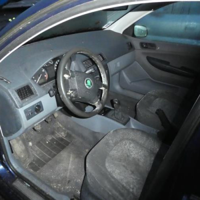 Moteur essuie glace arriere SKODA FABIA 1 Photo n°7