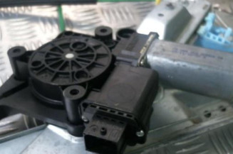 Leve vitre electrique avant gauche OPEL CORSA D