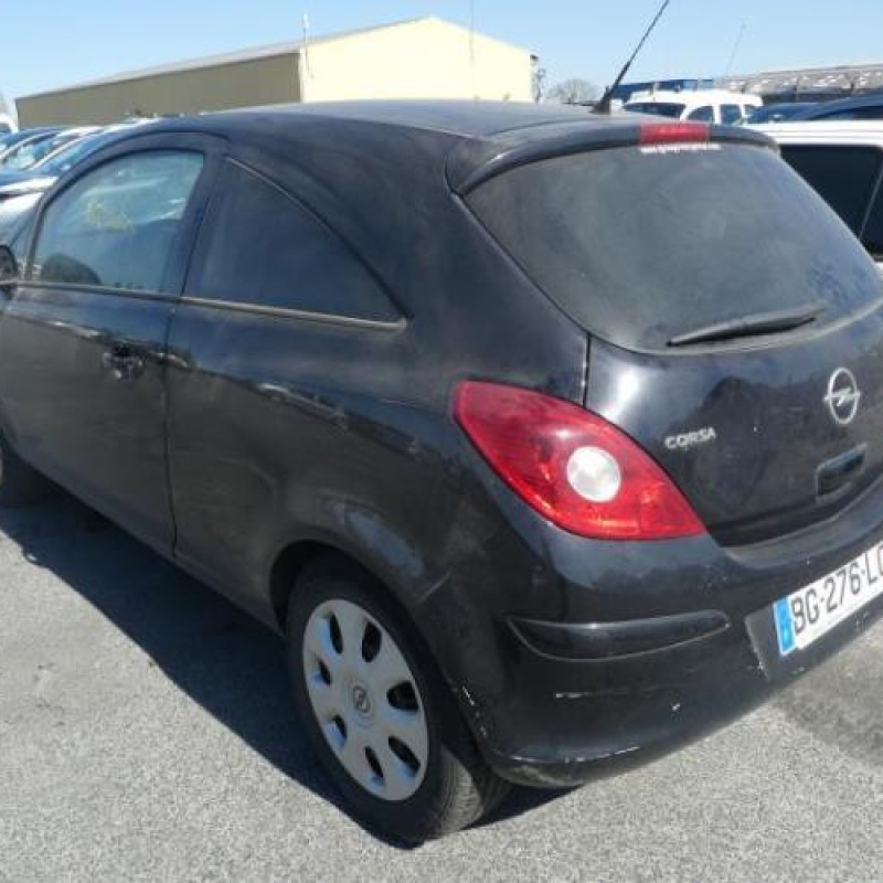 Leve vitre electrique avant gauche OPEL CORSA D Photo n°9