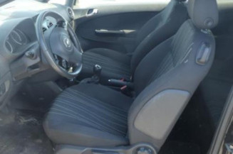 Leve vitre electrique avant gauche OPEL CORSA D