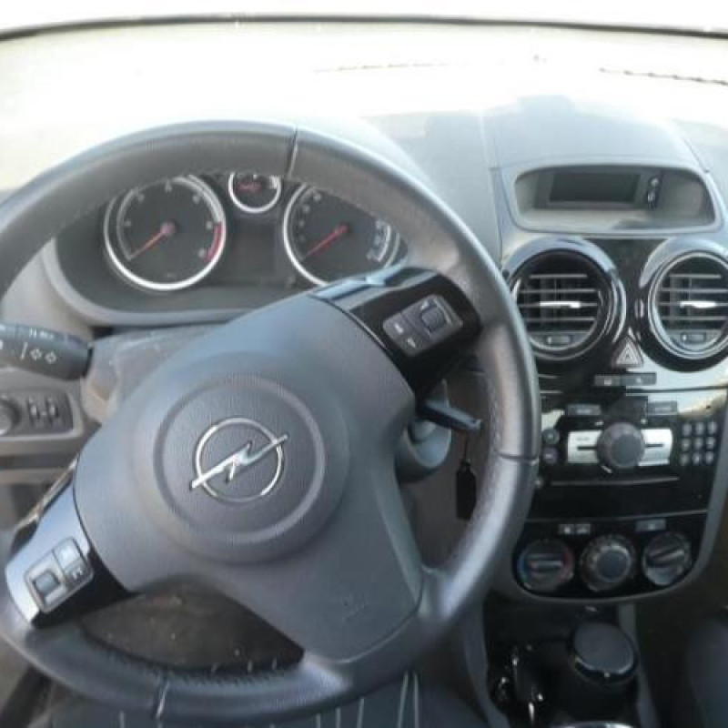 Leve vitre electrique avant gauche OPEL CORSA D Photo n°12