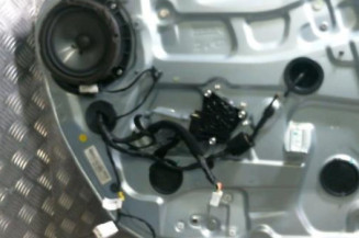 Leve vitre electrique avant gauche KIA CARENS 3 Photo n°1