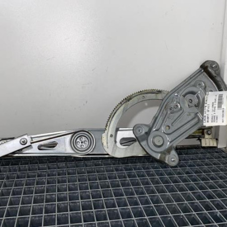 Leve vitre electrique avant droit RENAULT MEGANE 3 Photo n°1