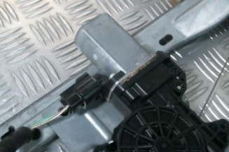 Leve vitre electrique avant gauche RENAULT TWINGO 3