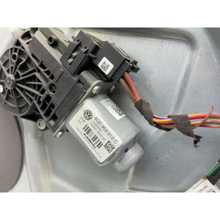 Leve vitre electrique arriere droit VOLKSWAGEN POLO 4