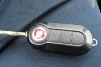 Serrure avant gauche FIAT PUNTO EVO 3