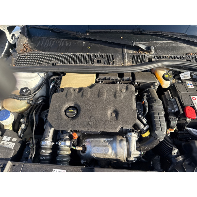 PEUGEOT 208 2 PHASE 1 1.5 BLUE HDI - 16V TURBO Photo n°15