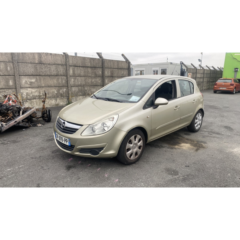 OPEL CORSA D PHASE 1 1.2i - 16V Photo n°1