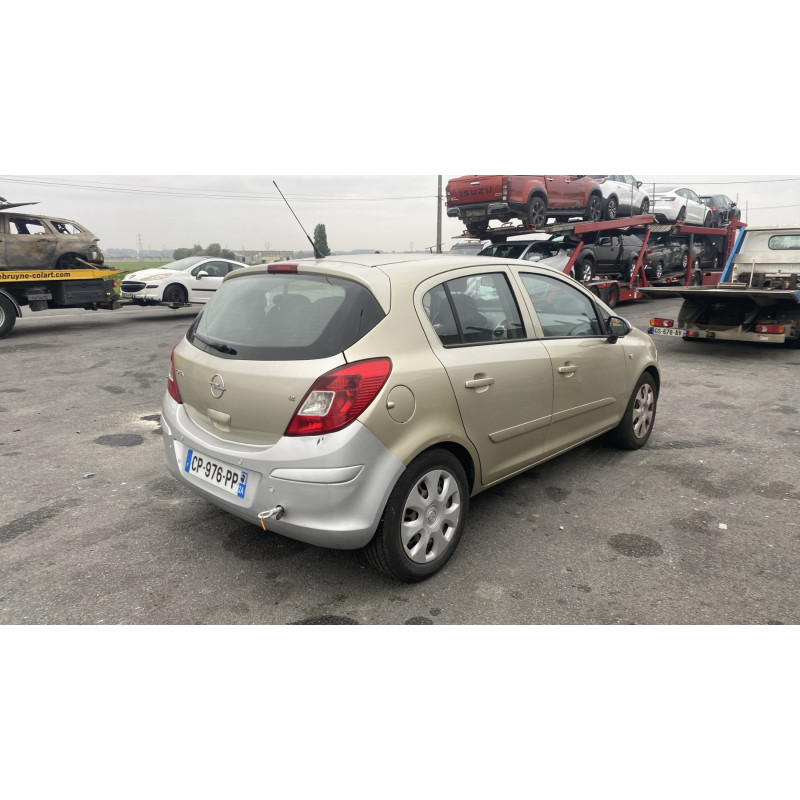 OPEL CORSA D PHASE 1 1.2i - 16V Photo n°3