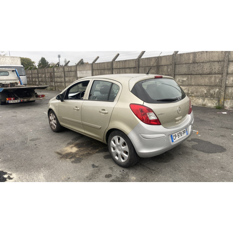 OPEL CORSA D PHASE 1 1.2i - 16V Photo n°4